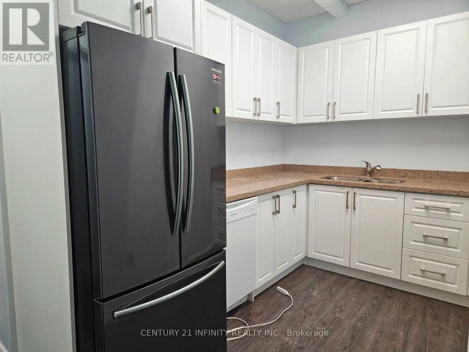 103 - 85 Curlew Drive, Toronto, Ontario  M3A 2P8 - Photo 3 - C12843186