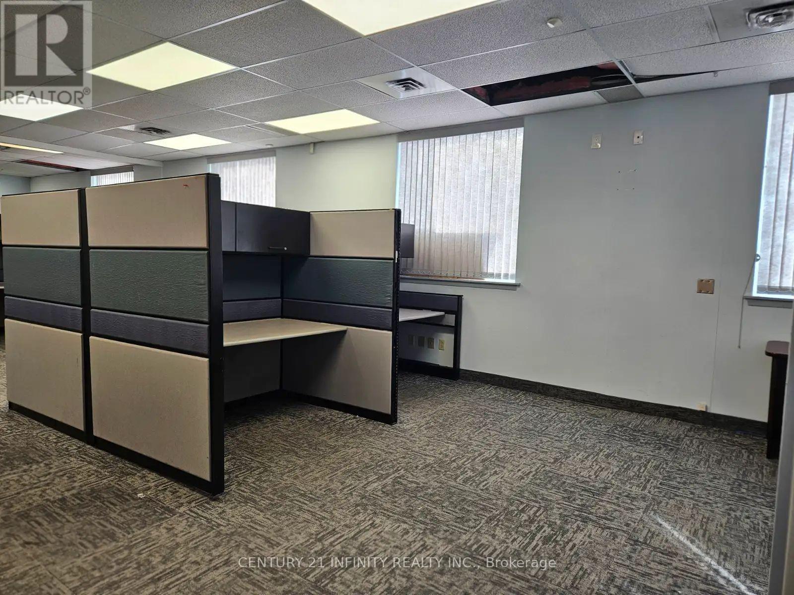 103 - 85 Curlew Drive, Toronto, Ontario  M3A 2P8 - Photo 5 - C12843186