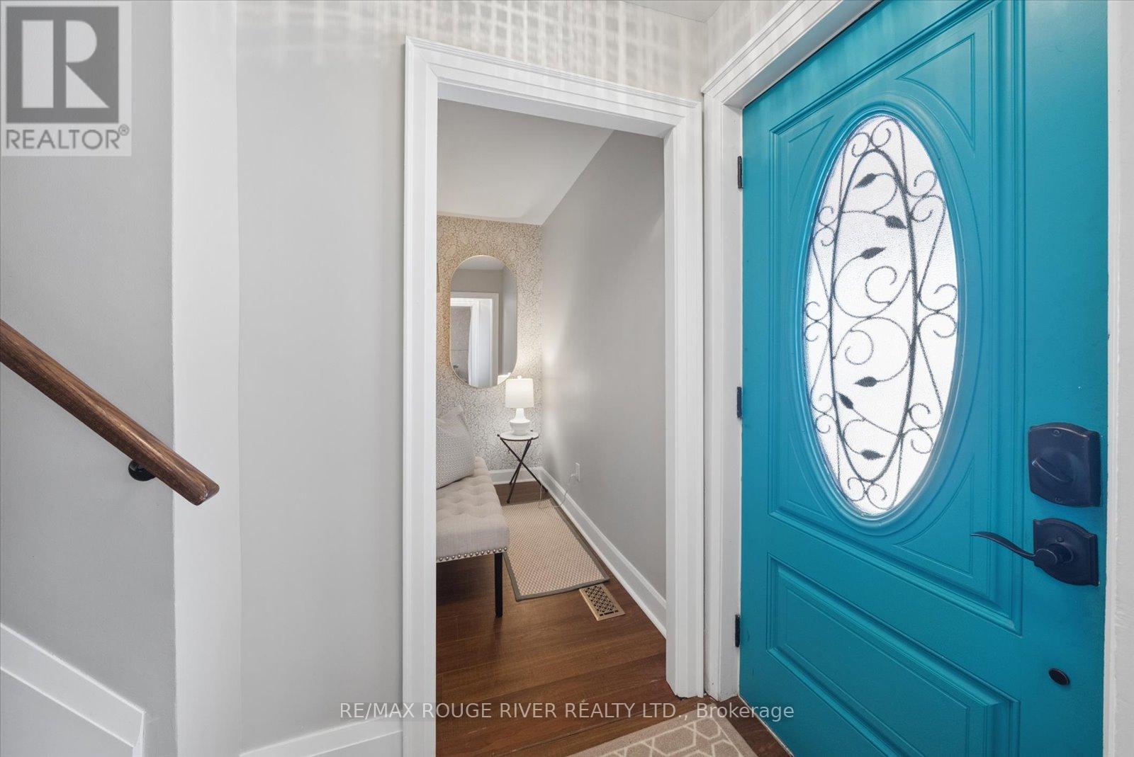 28 Columbus Road E, Oshawa, Ontario  L1H 7K4 - Photo 3 - E12843258