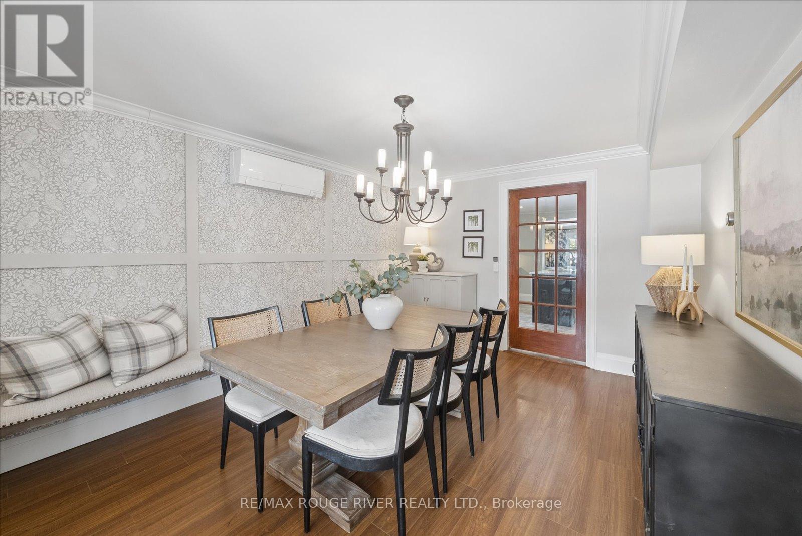 28 Columbus Road E, Oshawa, Ontario  L1H 7K4 - Photo 5 - E12843258