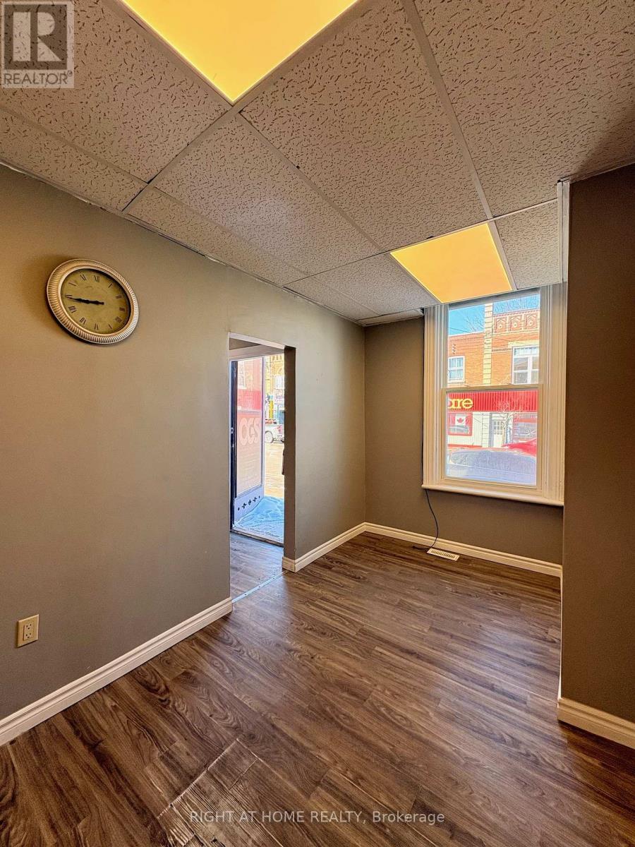 Main Flr/front - 29 Cameron Street E, Brock (Cannington), Ontario  L0E 1E0 - Photo 6 - N12843134