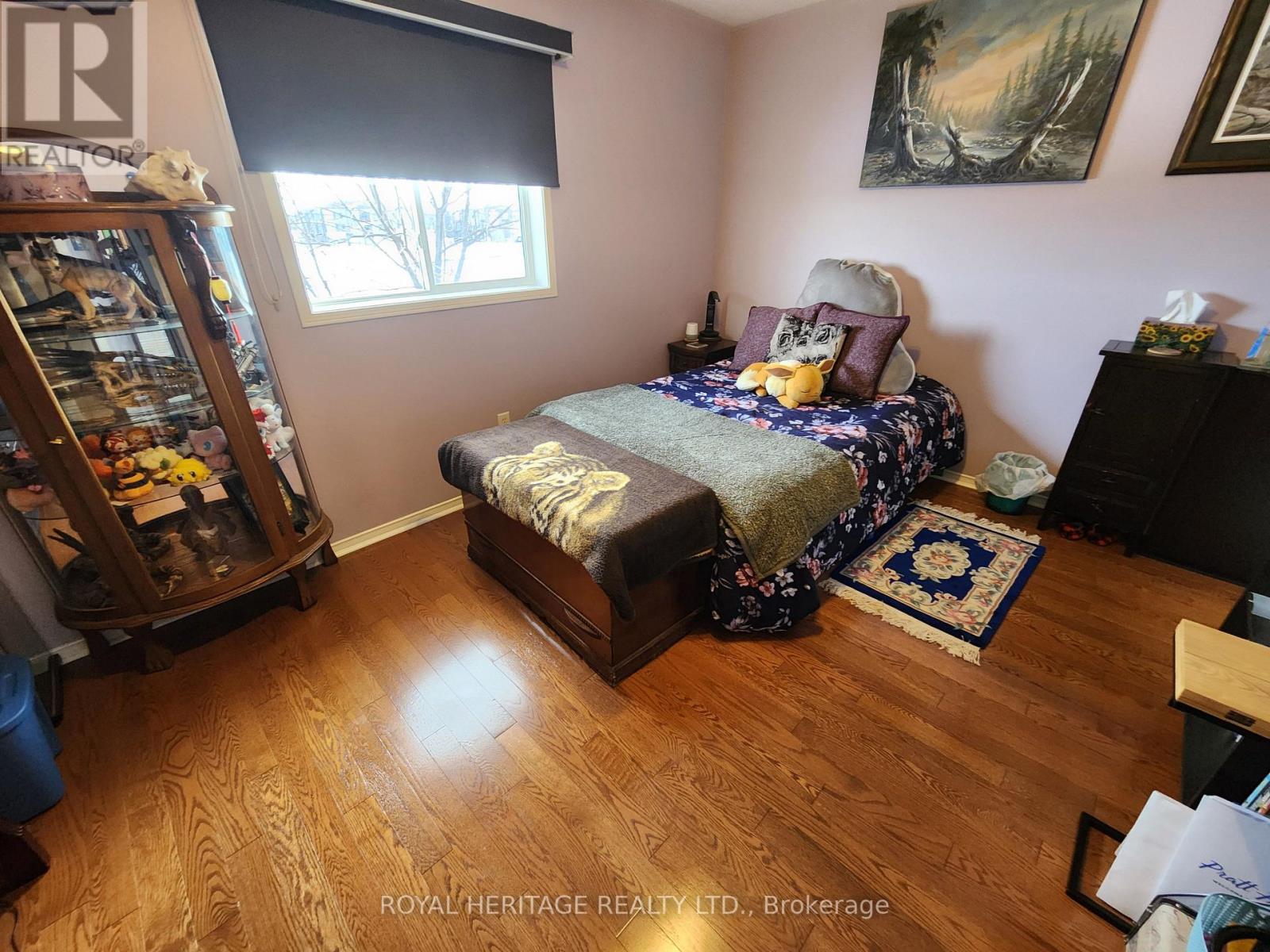 127 Knapton Drive, Newmarket (Woodland Hill), Ontario  L3X 3B3 - Photo 13 - N12843198