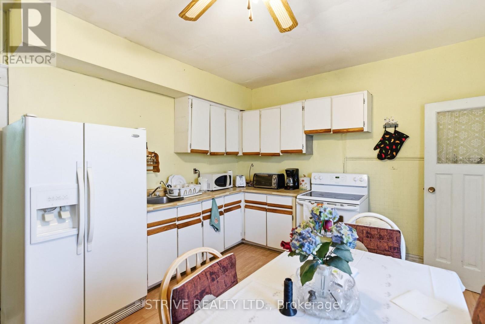 747 Gladstone Avenue, Toronto, Ontario  M6H 3J5 - Photo 13 - W12843330