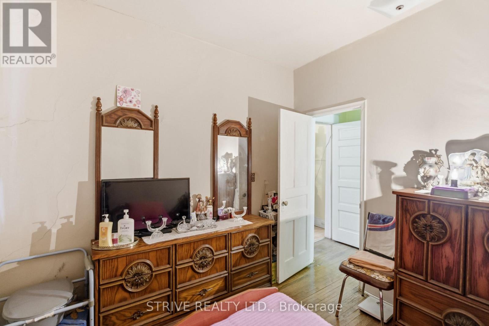 747 Gladstone Avenue, Toronto, Ontario  M6H 3J5 - Photo 21 - W12843330