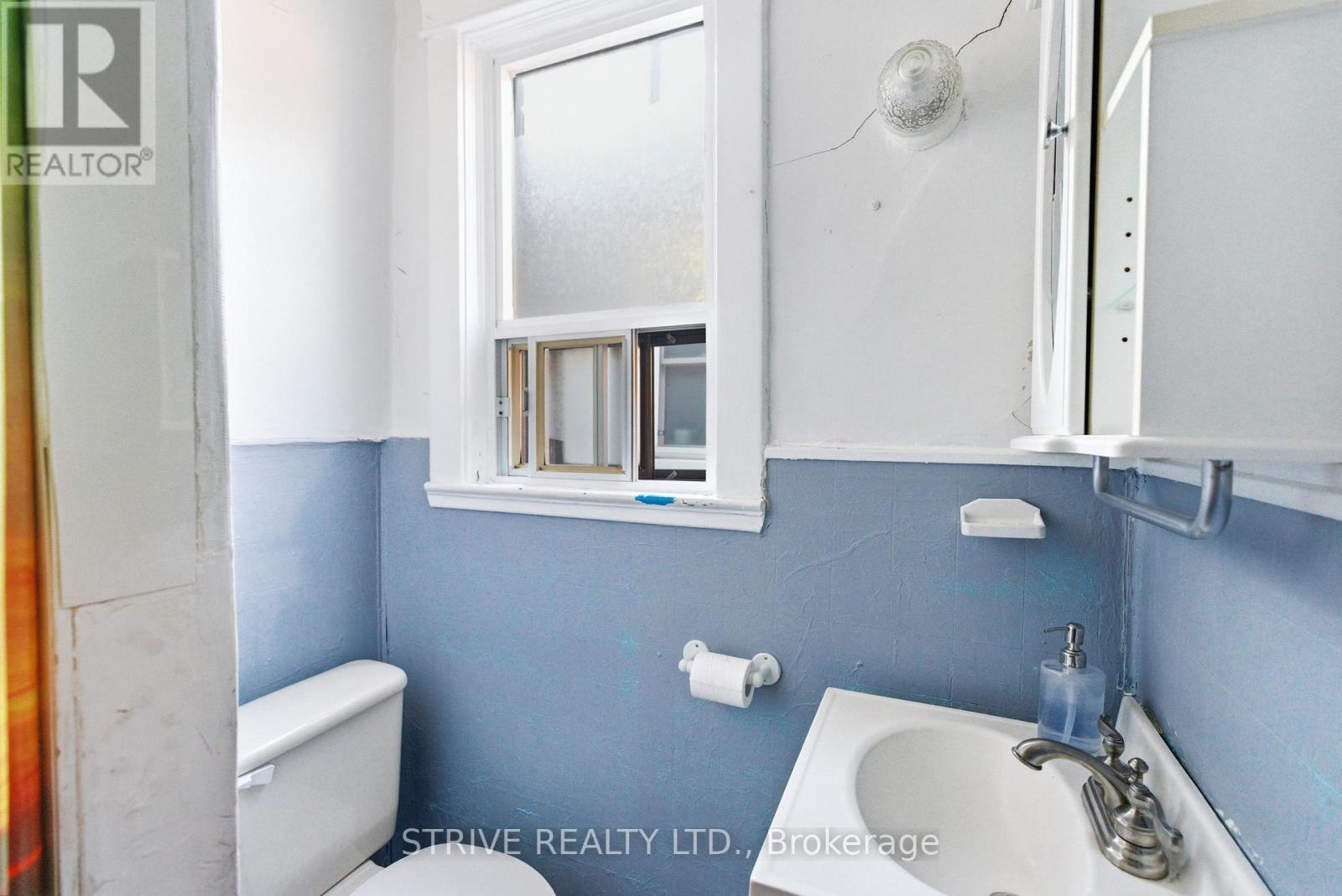 747 Gladstone Avenue, Toronto, Ontario  M6H 3J5 - Photo 25 - W12843330