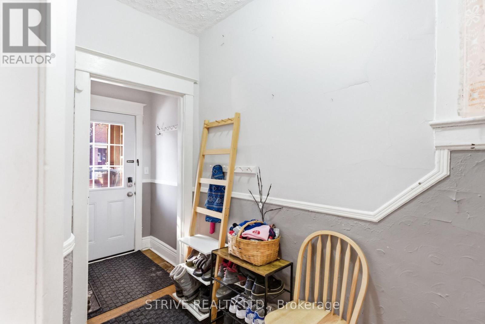 747 Gladstone Avenue, Toronto, Ontario  M6H 3J5 - Photo 6 - W12843330
