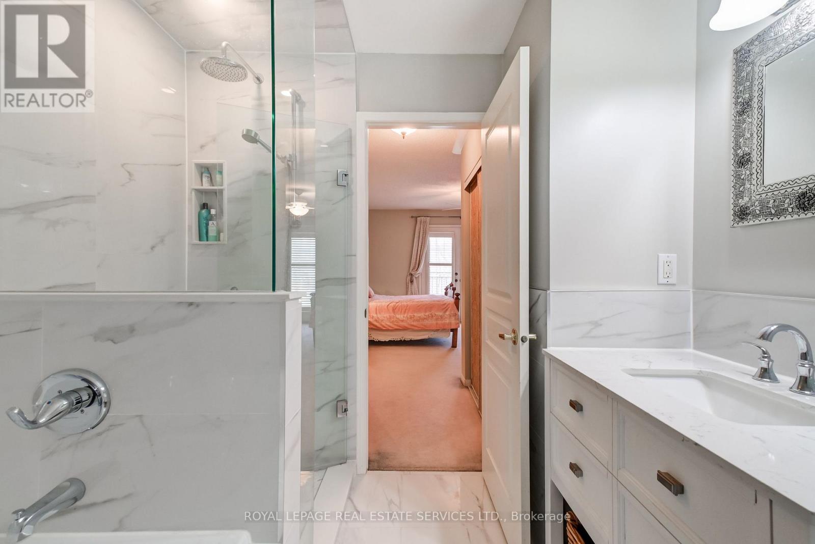 8 Granite Court, Toronto, Ontario  M8V 4A4 - Photo 40 - W12835382