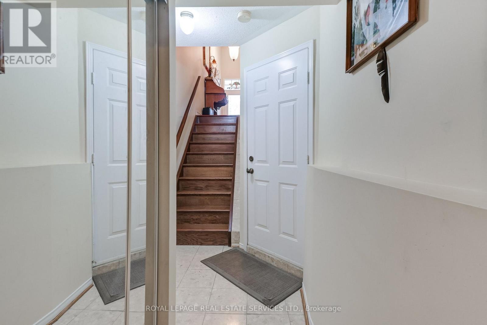 8 Granite Court, Toronto, Ontario  M8V 4A4 - Photo 24 - W12835382