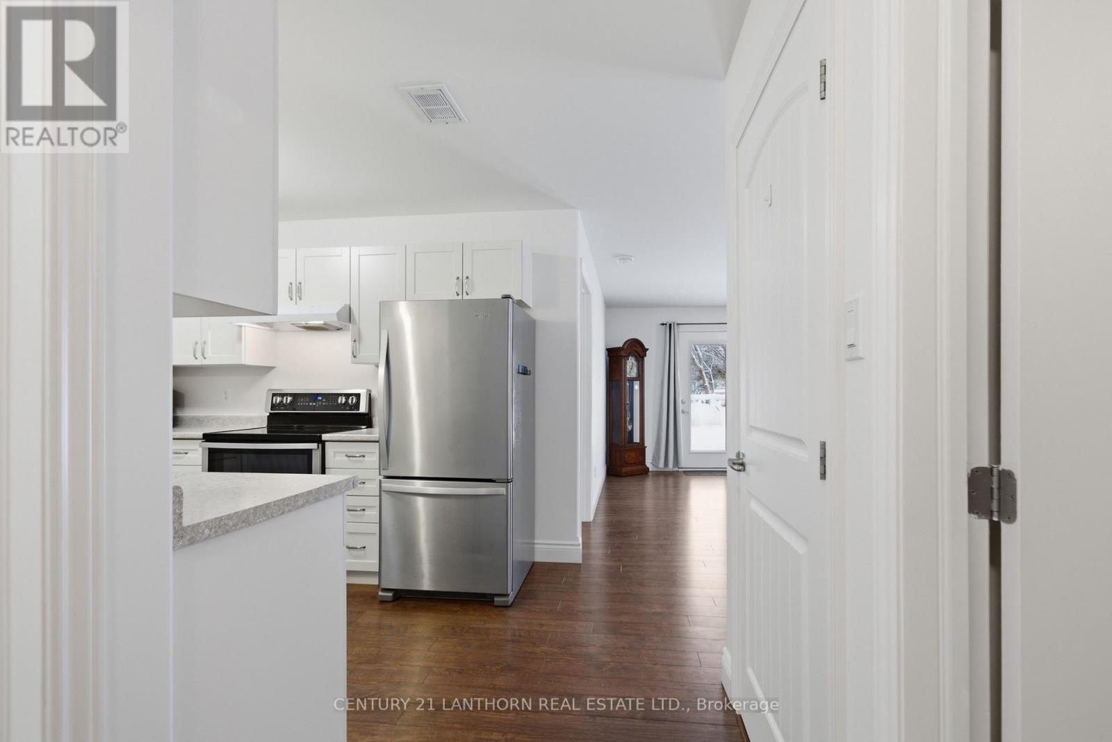 5 - 494 Metcalf Street, Tweed, Ontario  K0K 3J0 - Photo 4 - X12843150