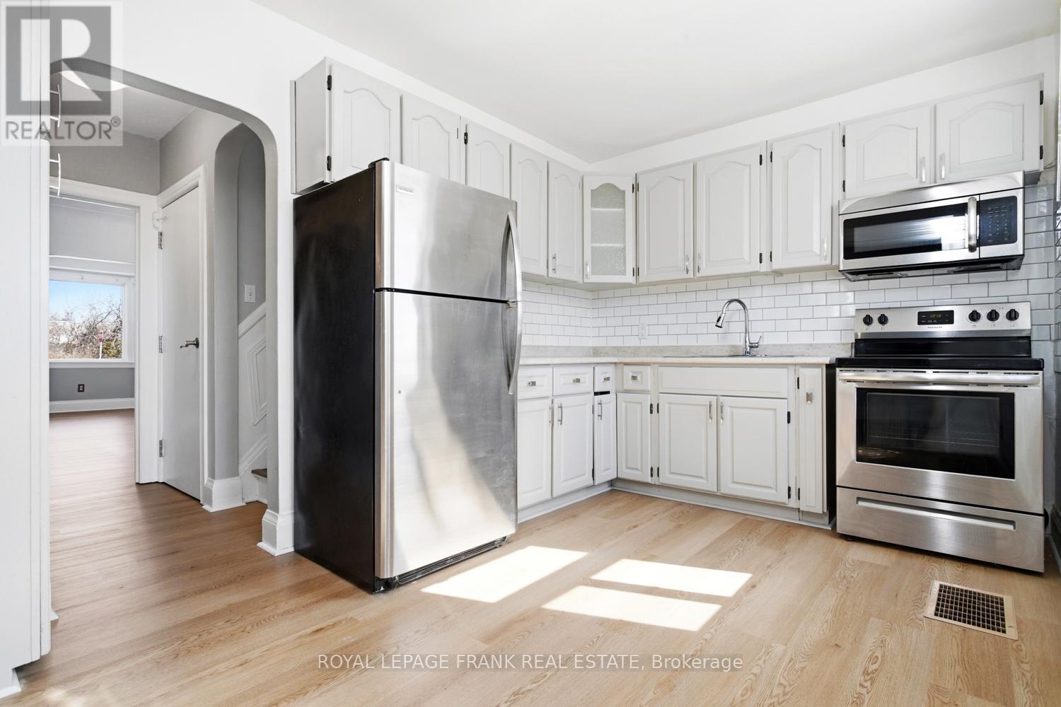 542 Walmer Road, Hamilton, Ontario  L8H 3E6 - Photo 10 - X12843158