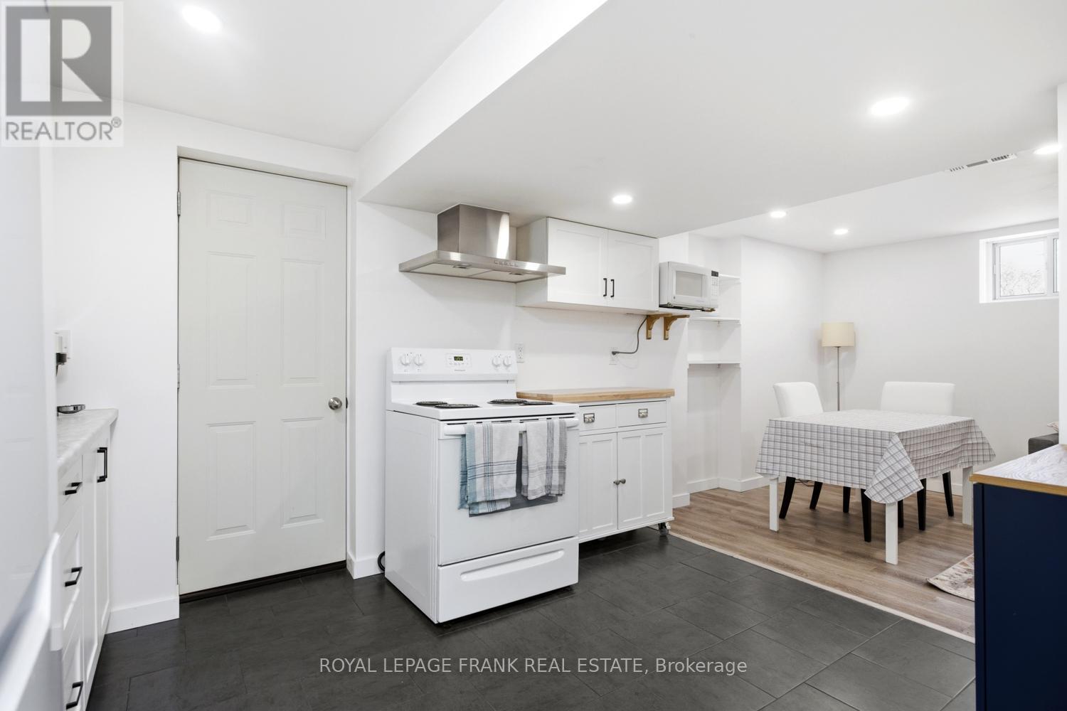 542 Walmer Road, Hamilton, Ontario  L8H 3E6 - Photo 25 - X12843158