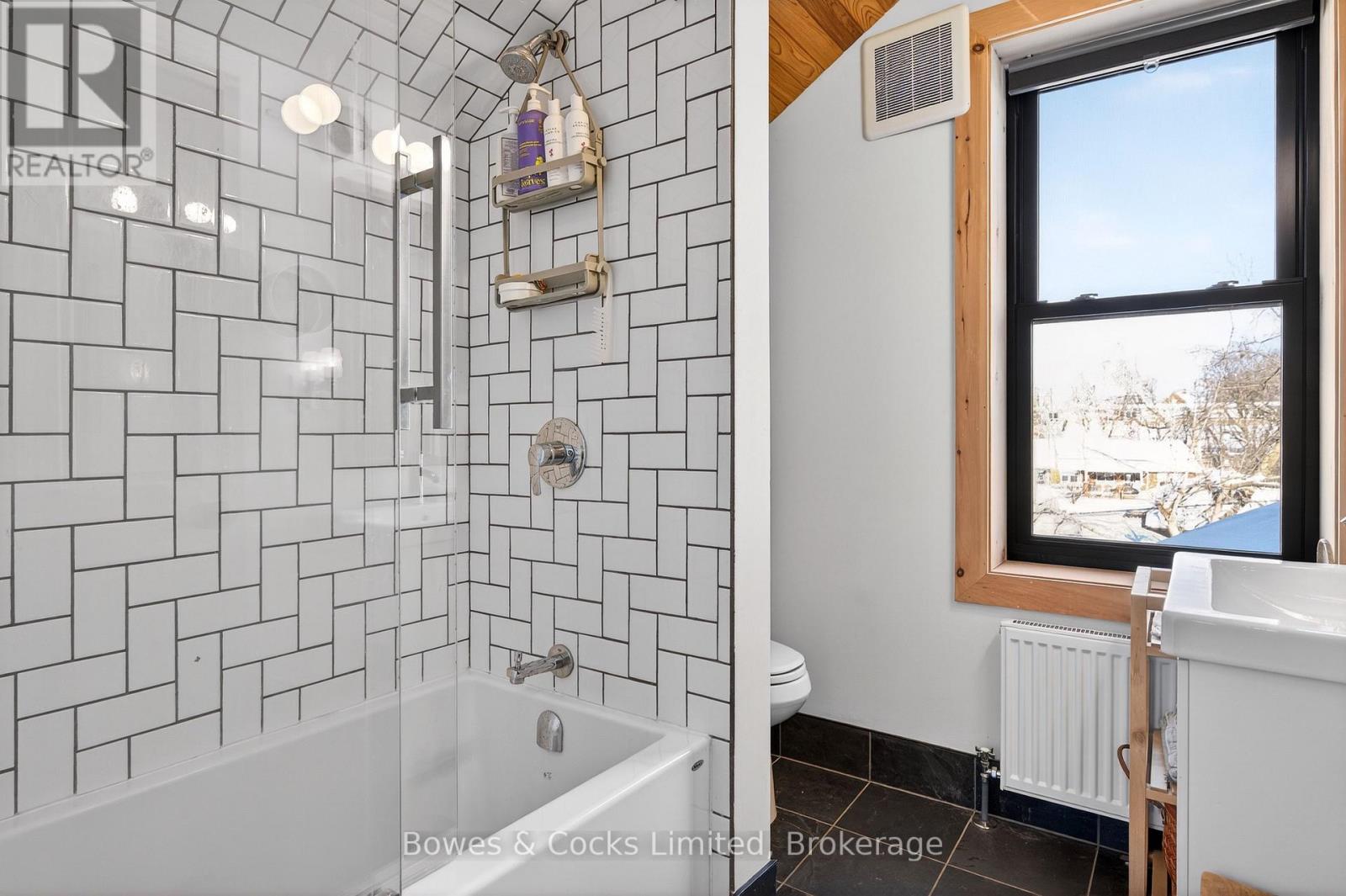 262 Munroe Avenue, Peterborough, Ontario  K9H 1H8 - Photo 22 - X12843184