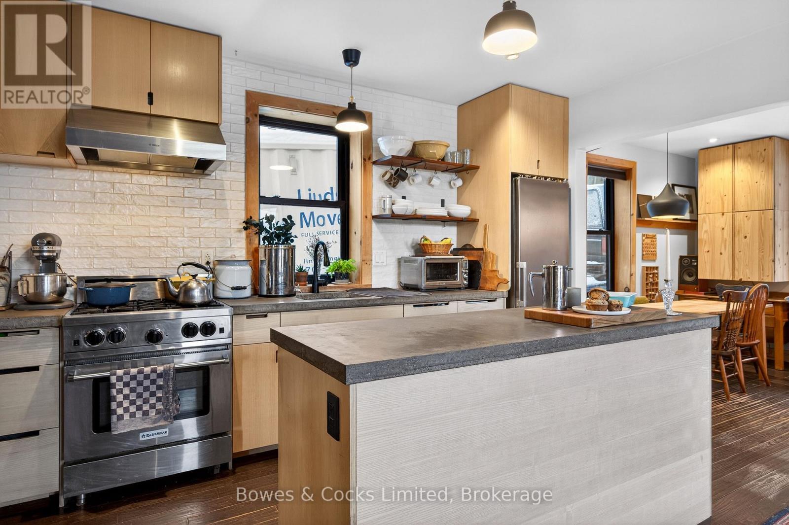 262 Munroe Avenue, Peterborough, Ontario  K9H 1H8 - Photo 5 - X12843184