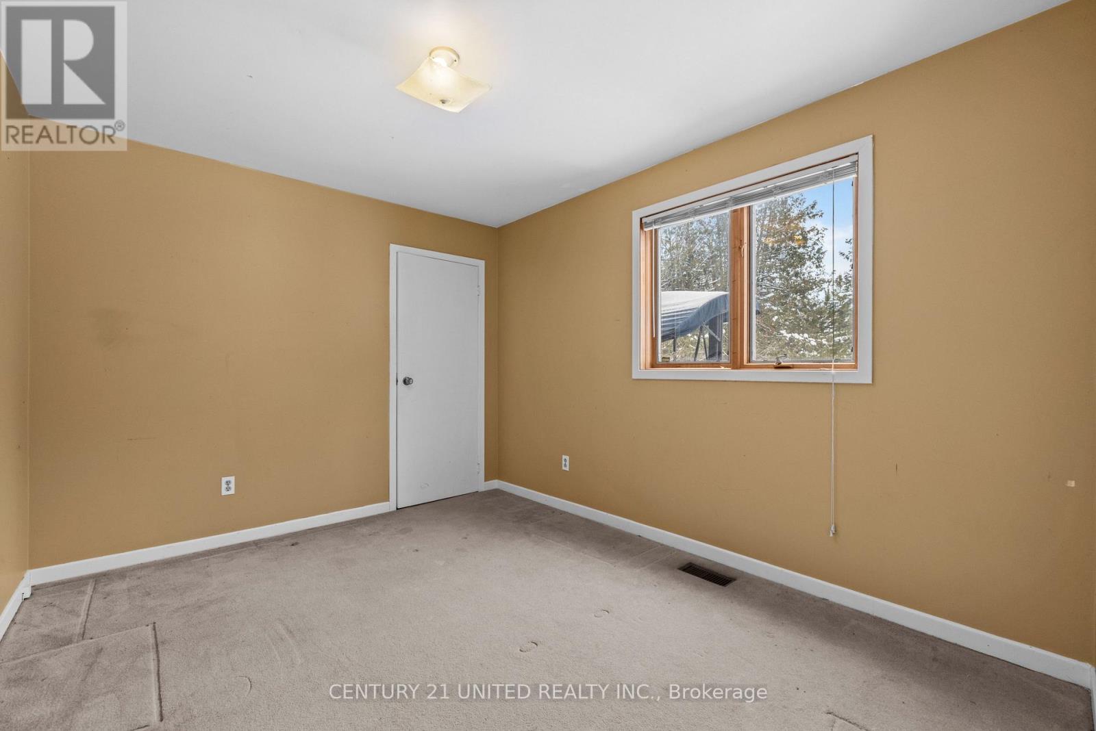 257 Big Cedar Lake Road, North Kawartha, Ontario  K0L 2H0 - Photo 11 - X12843238