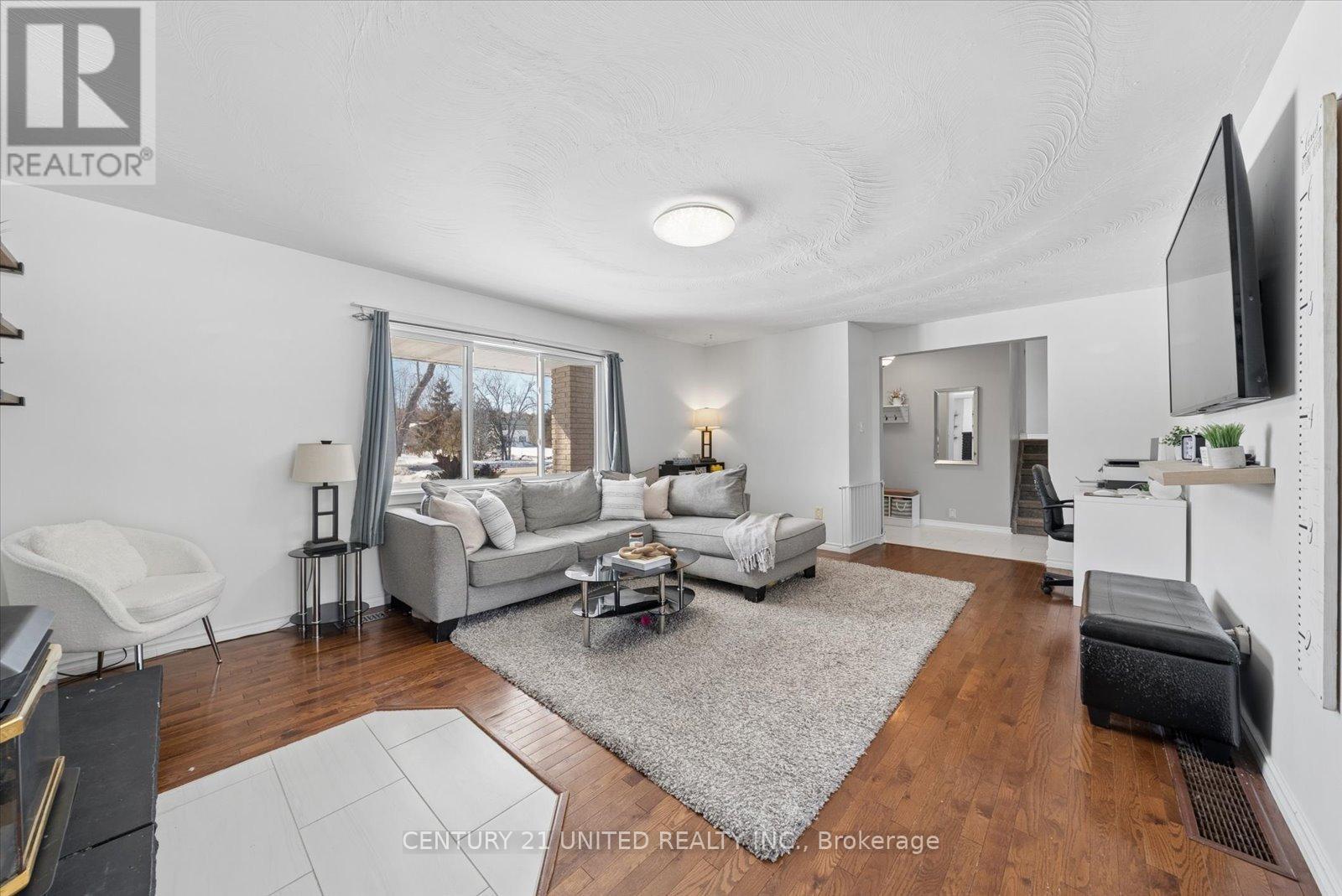 1585 County Rd 4, Douro-Dummer, Ontario  K0L 3A0 - Photo 6 - X12843254