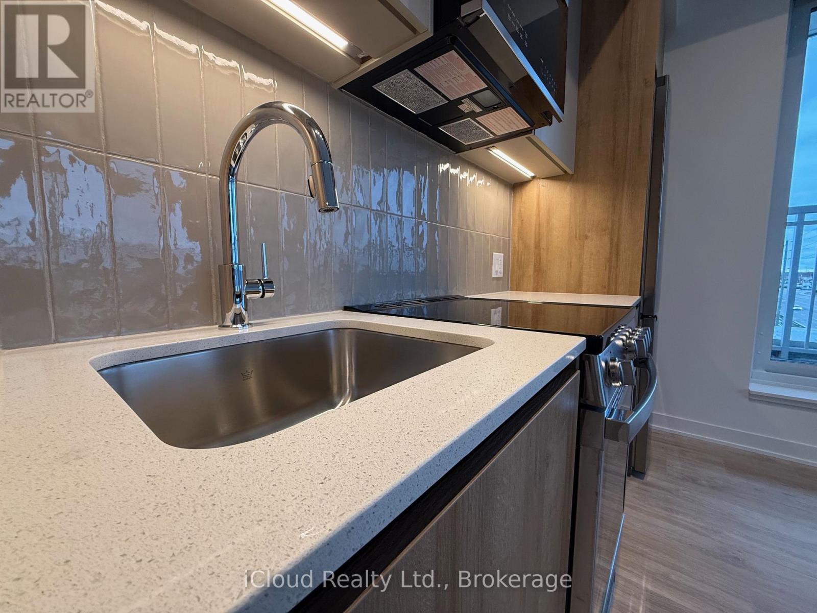 405 - 10 All Nations Drive, Brampton, Ontario  L7A 5M5 - Photo 8 - W12841812