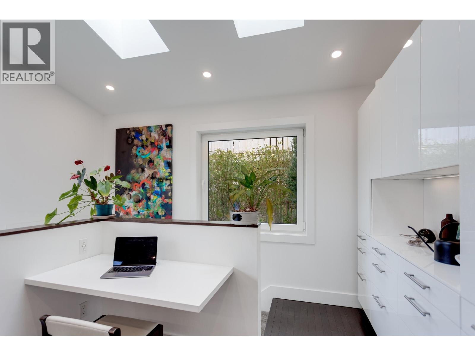 4219 Graveley Street, Burnaby, British Columbia  V5C 3T7 - Photo 11 - R3094709