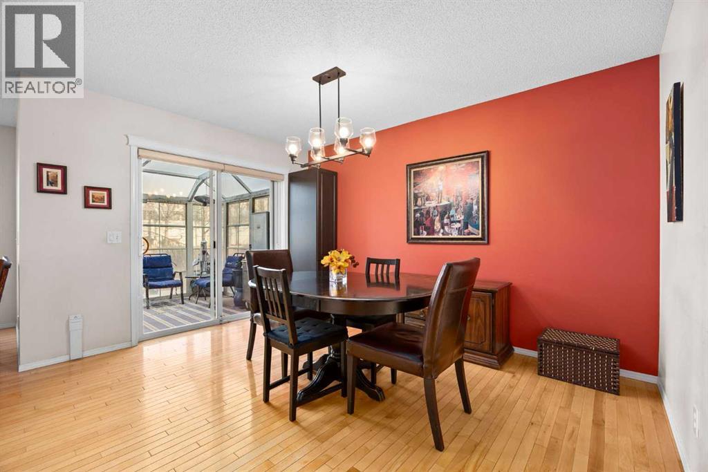 73 Sunset Heights, Cochrane, Alberta  T4C 0C7 - Photo 6 - A2284779