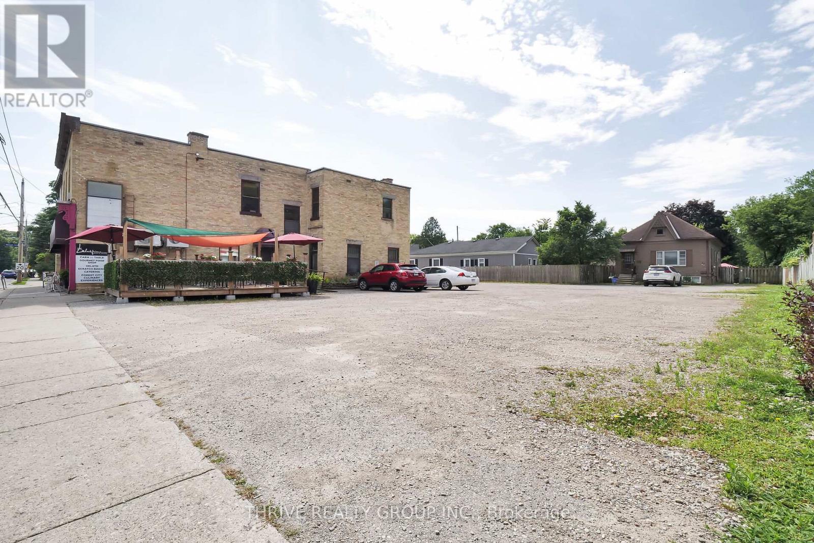 46 Blackfriars Street, London North, Ontario  N6H 1K7 - Photo 36 - X12843110