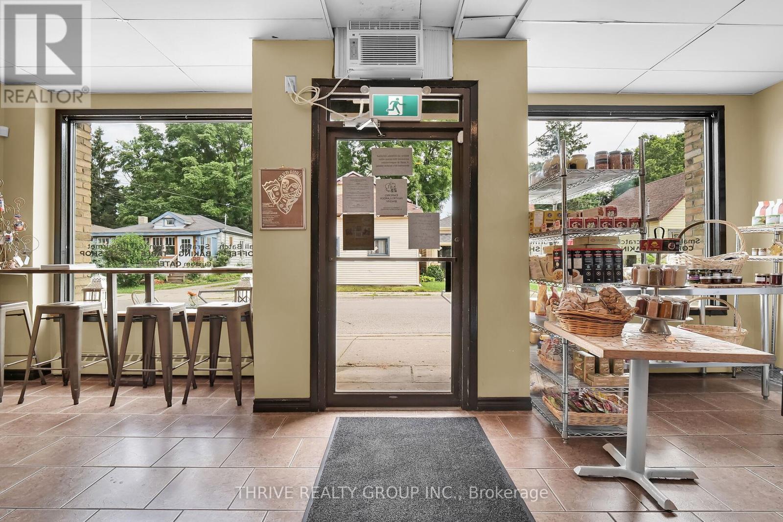 46 Blackfriars Street, London North, Ontario  N6H 1K7 - Photo 5 - X12843110