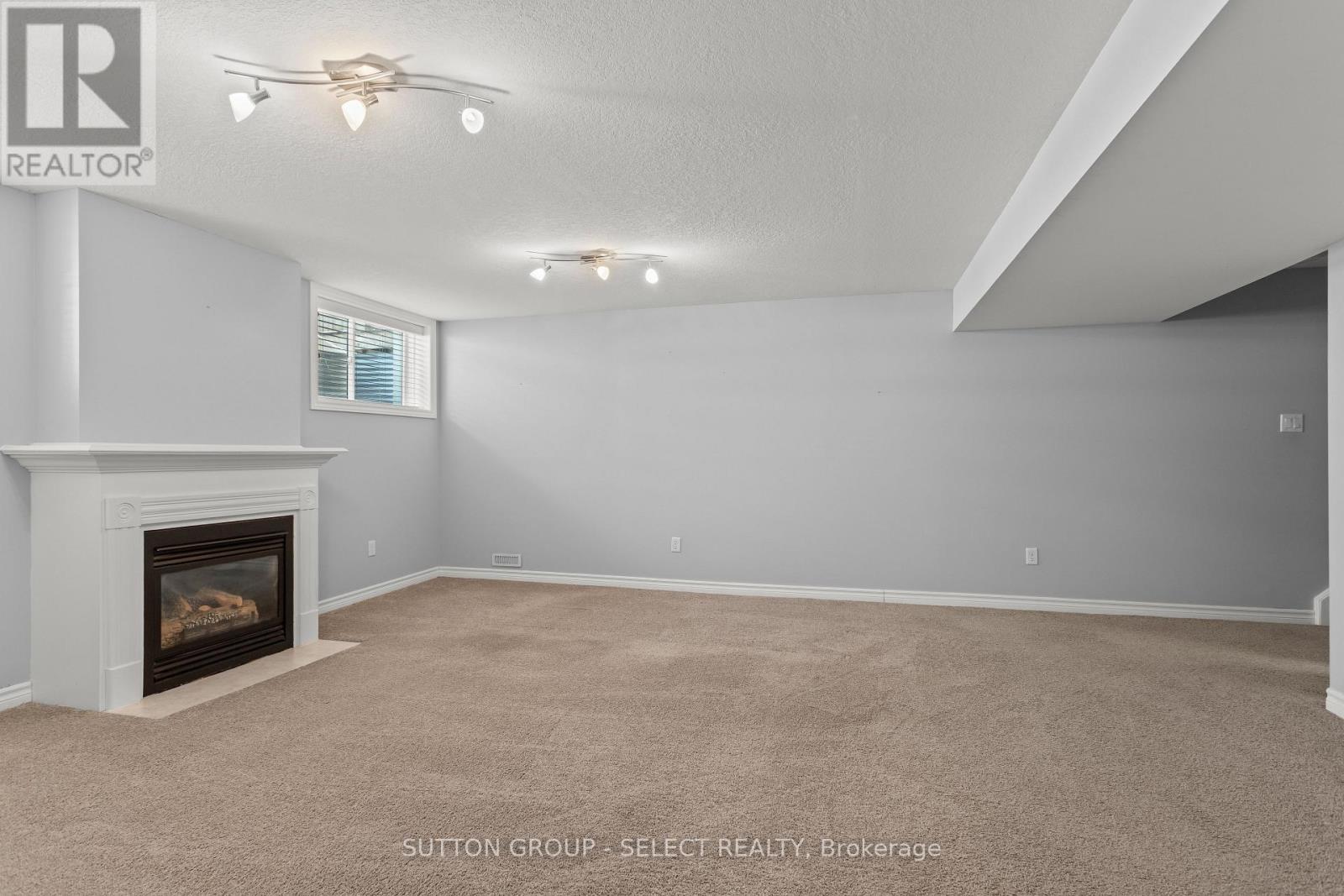 2094 Denview Avenue, London North, Ontario  N6G 5B6 - Photo 27 - X12843126