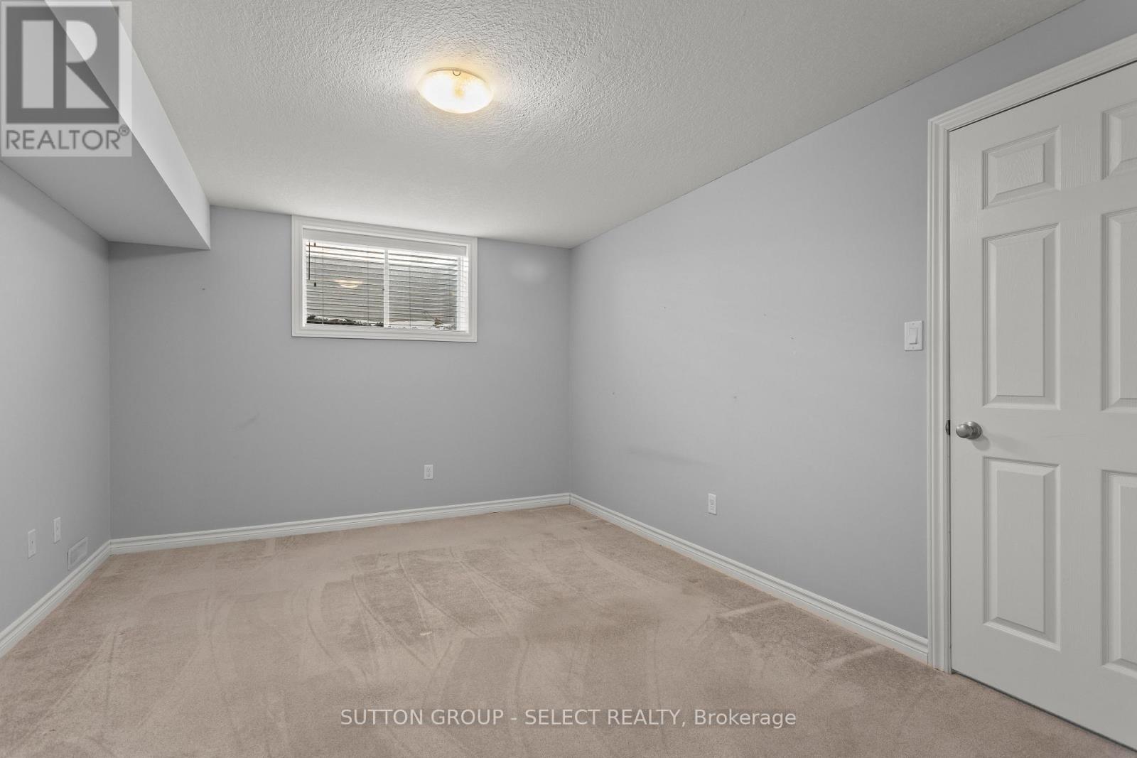 2094 Denview Avenue, London North, Ontario  N6G 5B6 - Photo 30 - X12843126