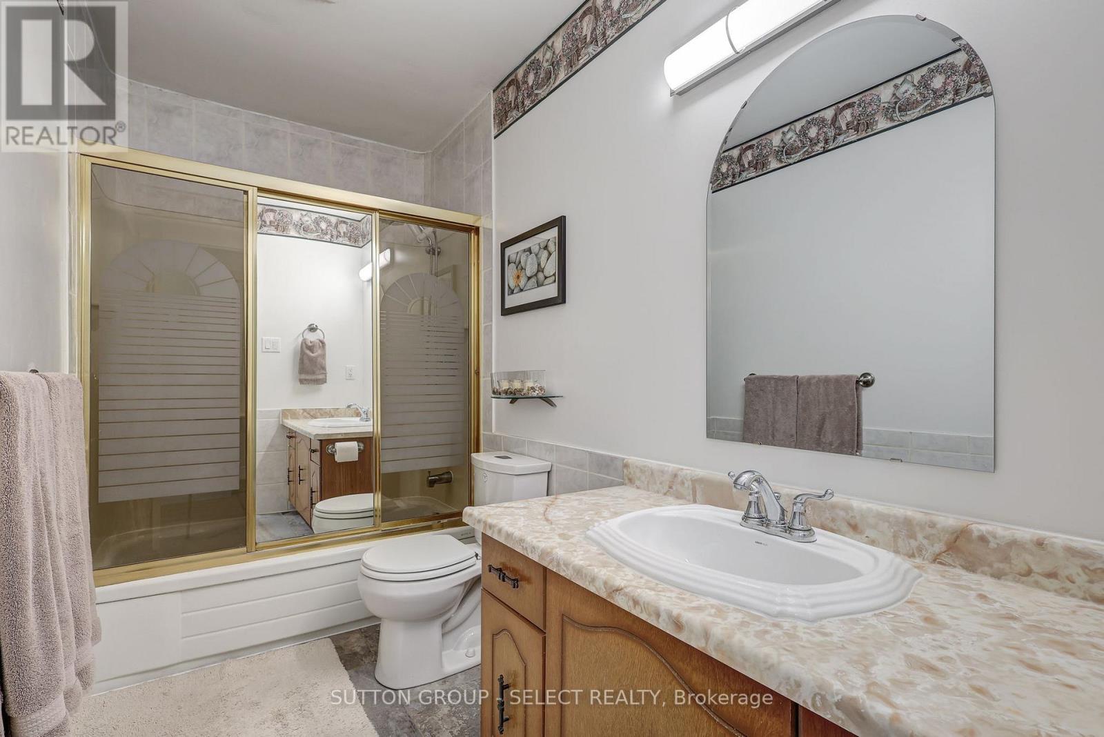 192 Ardsley Crescent, London North, Ontario  N6G 3W7 - Photo 12 - X12843400