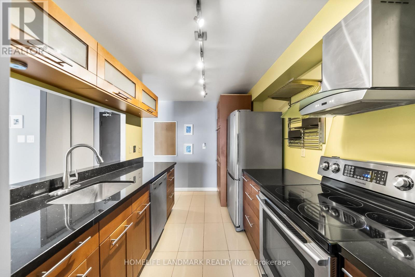 1711 - 4185 Shipp Drive, Mississauga, Ontario  L4Z 2Y8 - Photo 6 - W12708018