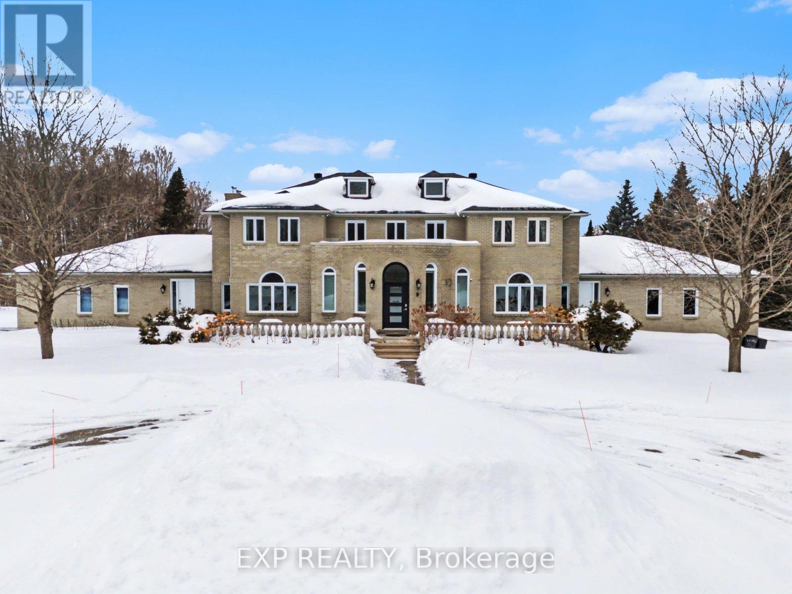 5749 KNIGHTS DRIVE, Ottawa, Ontario
