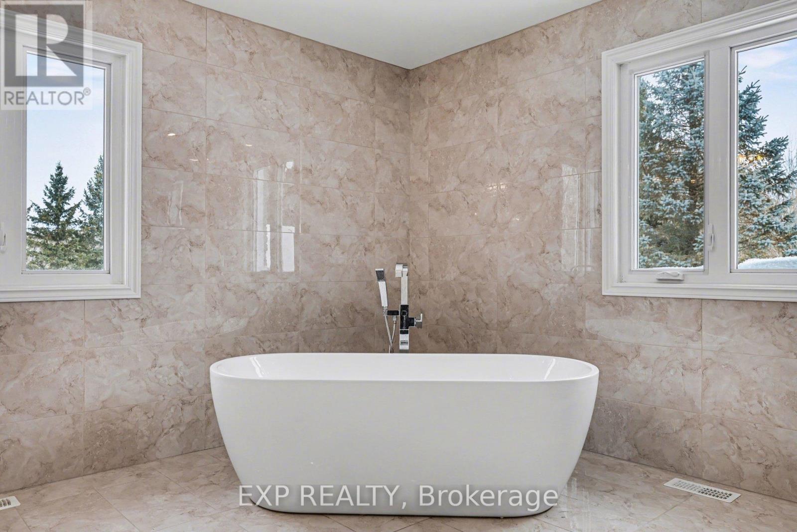 5749 Knights Drive, Ottawa, Ontario  K4M 1K2 - Photo 24 - X12843170