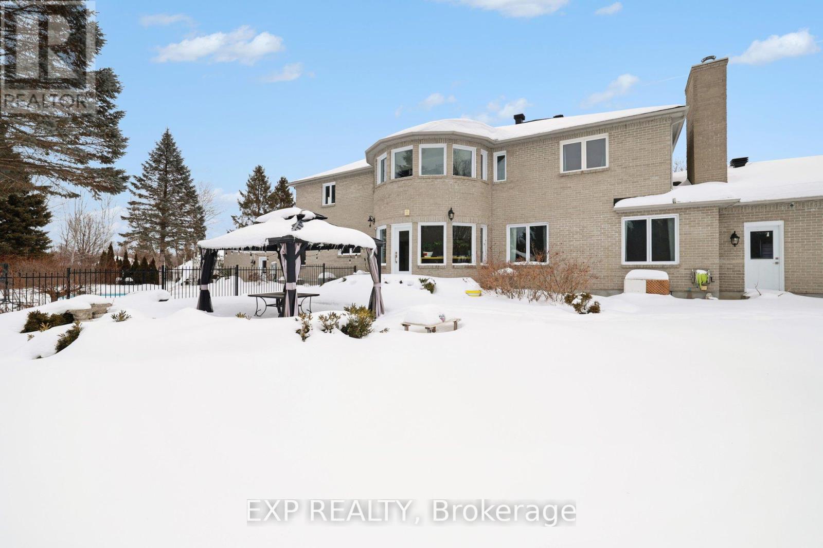 5749 Knights Drive, Ottawa, Ontario  K4M 1K2 - Photo 35 - X12843170
