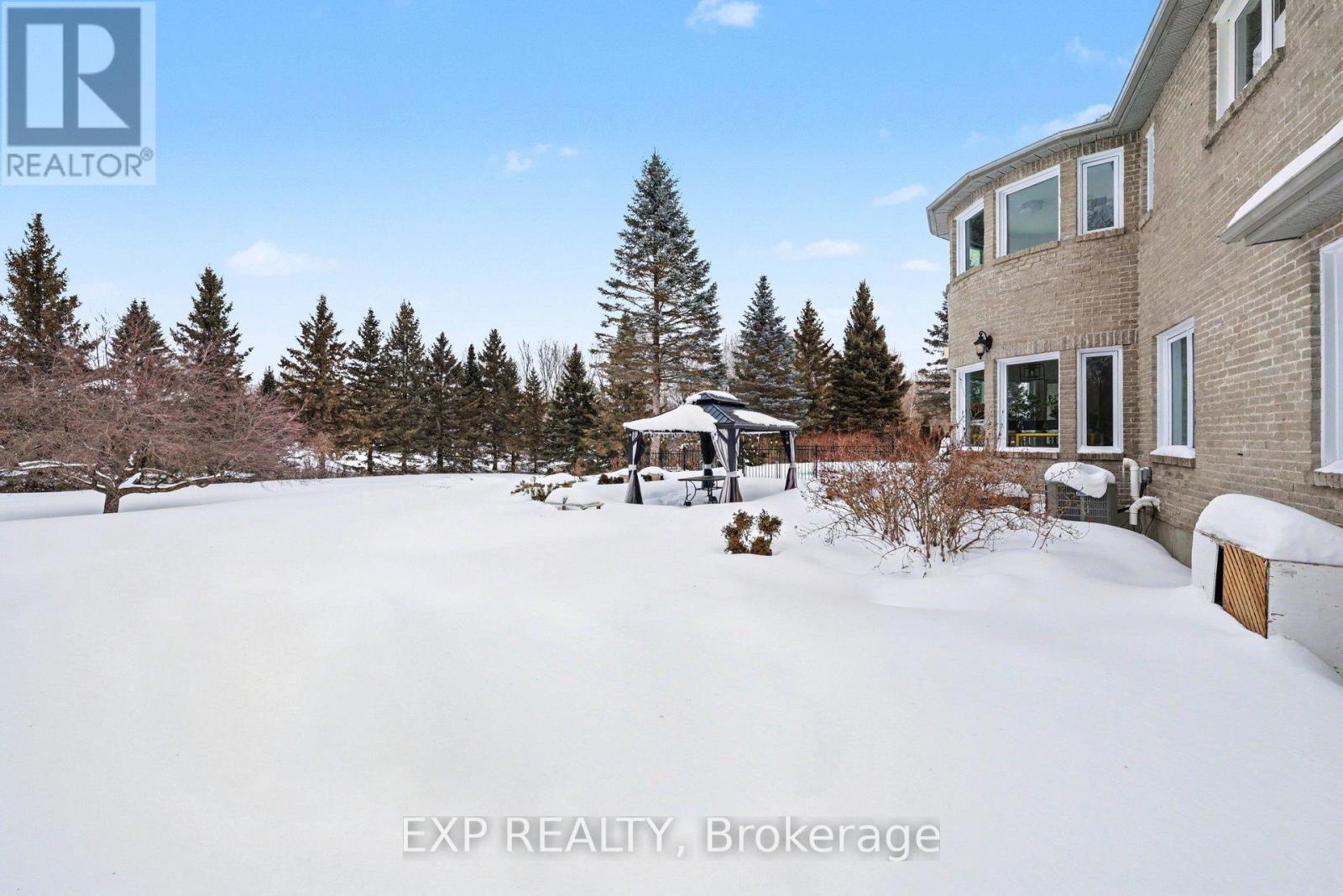 5749 Knights Drive, Ottawa, Ontario  K4M 1K2 - Photo 36 - X12843170