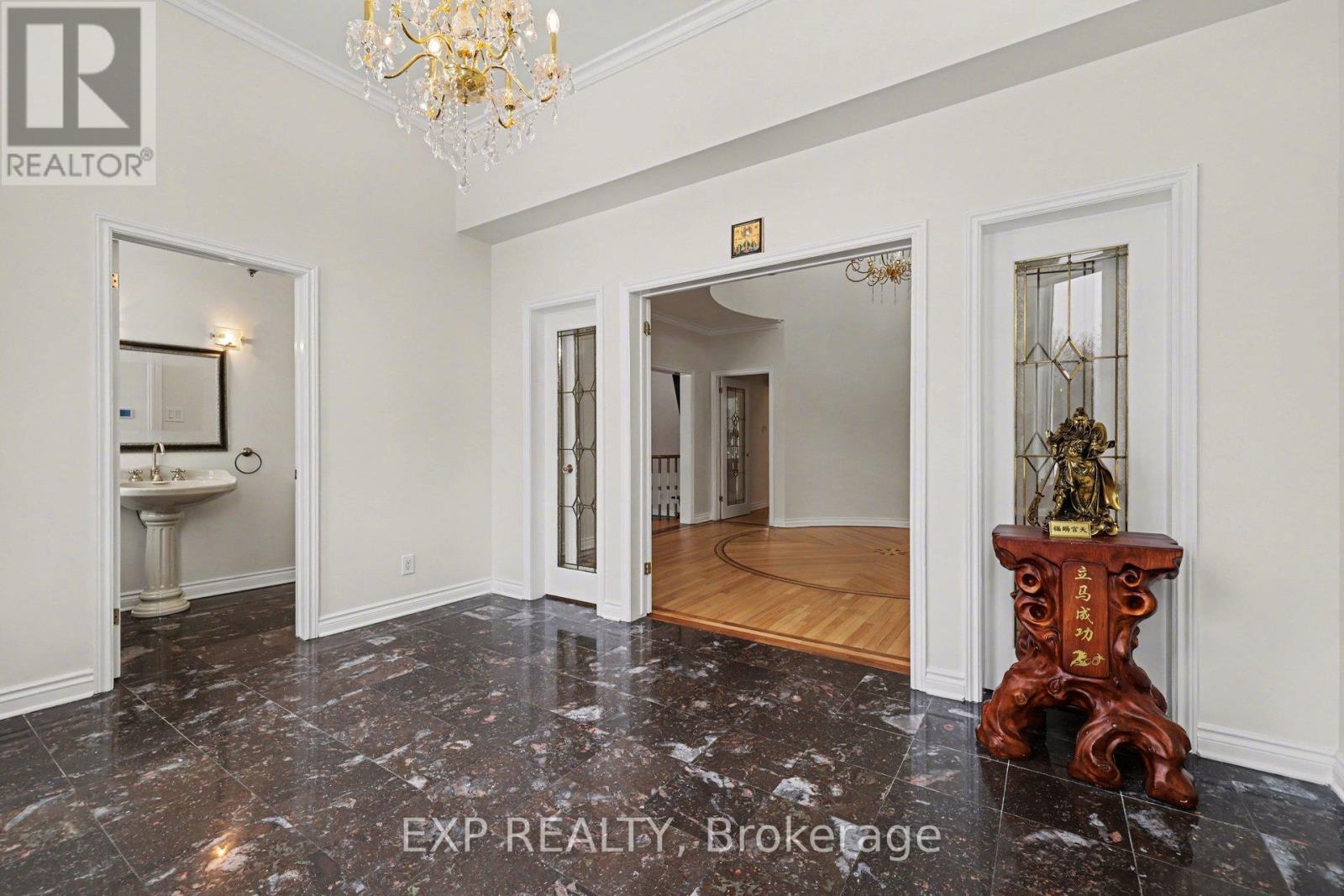 5749 Knights Drive, Ottawa, Ontario  K4M 1K2 - Photo 5 - X12843170