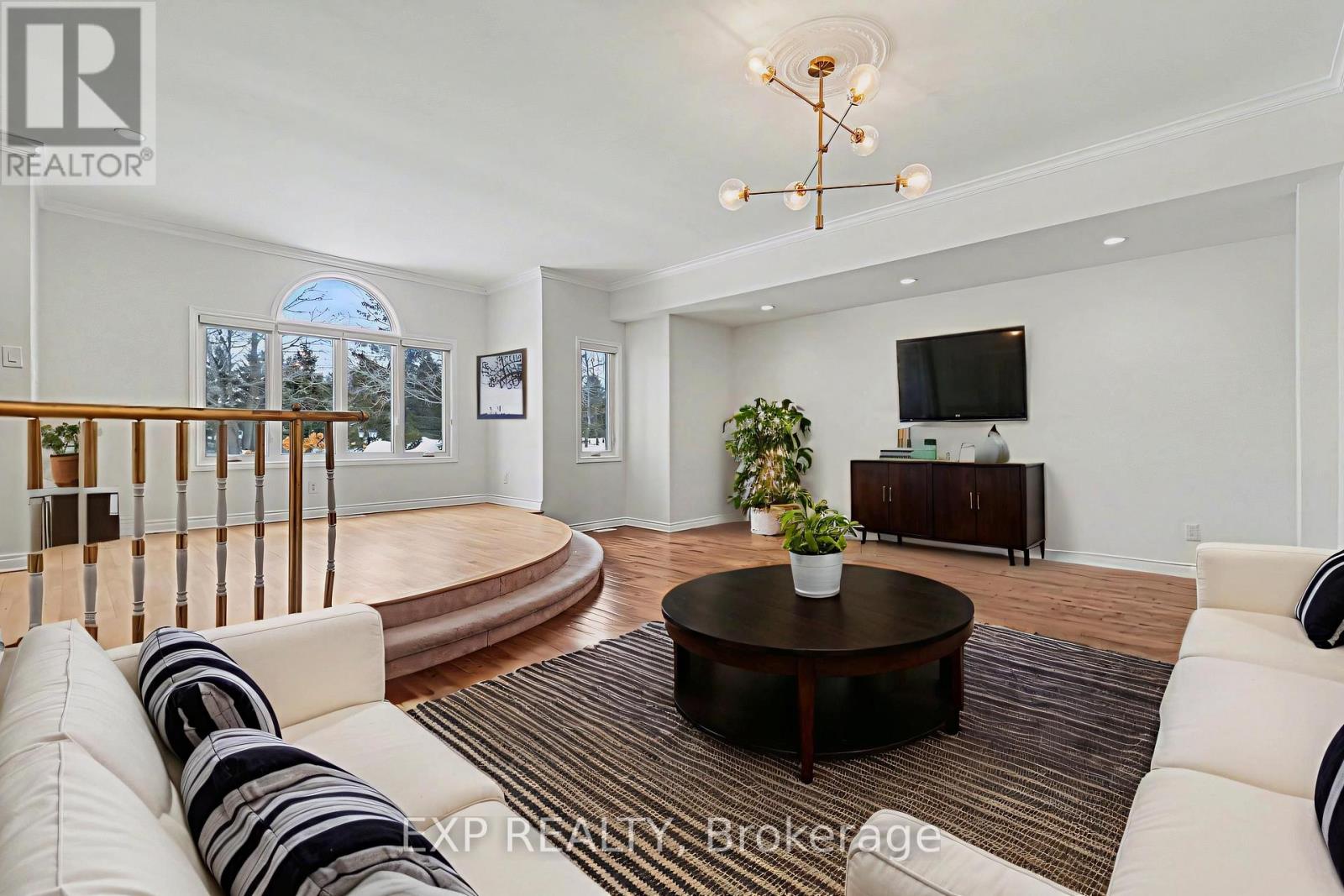 5749 Knights Drive, Ottawa, Ontario  K4M 1K2 - Photo 8 - X12843170