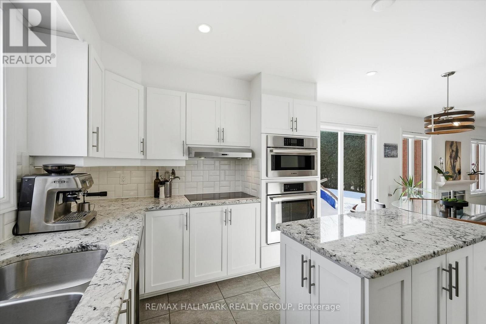 1660 Country Walk Drive, Ottawa, Ontario  K1C 8E2 - Photo 14 - X12843188