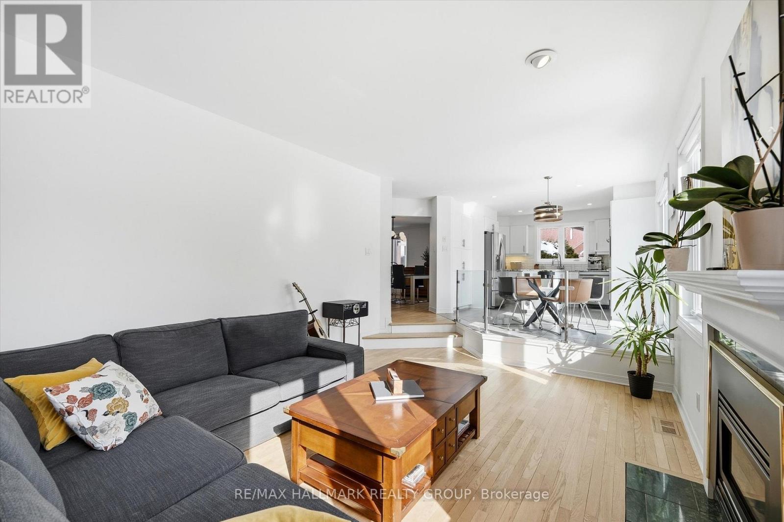 1660 Country Walk Drive, Ottawa, Ontario  K1C 8E2 - Photo 17 - X12843188