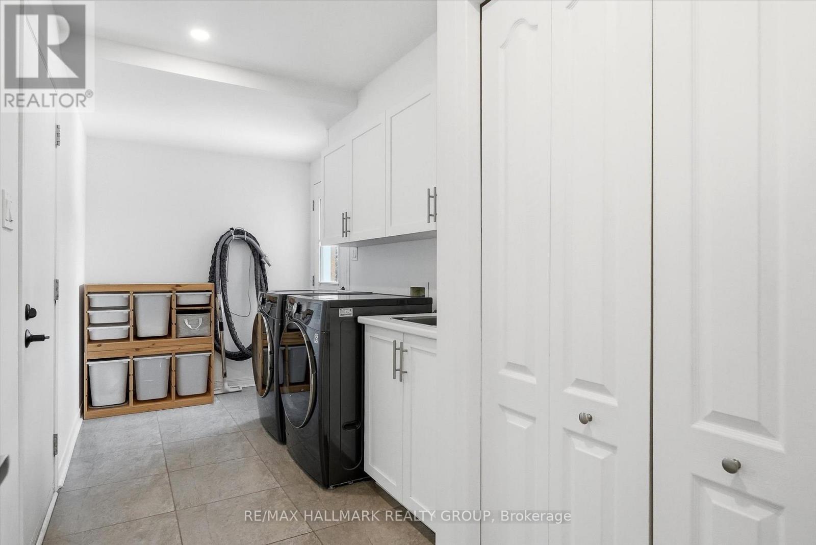 1660 Country Walk Drive, Ottawa, Ontario  K1C 8E2 - Photo 21 - X12843188