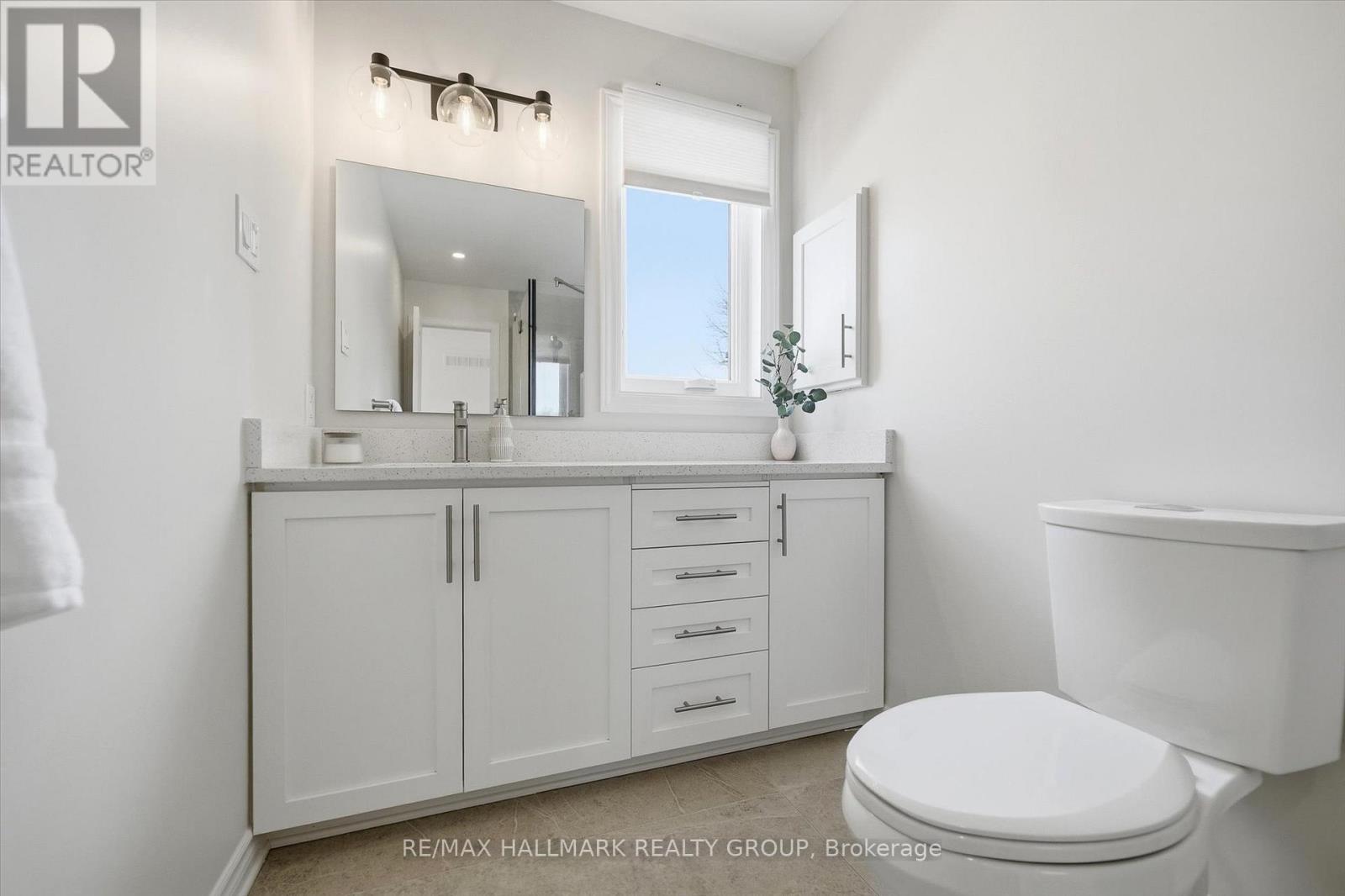 1660 Country Walk Drive, Ottawa, Ontario  K1C 8E2 - Photo 33 - X12843188