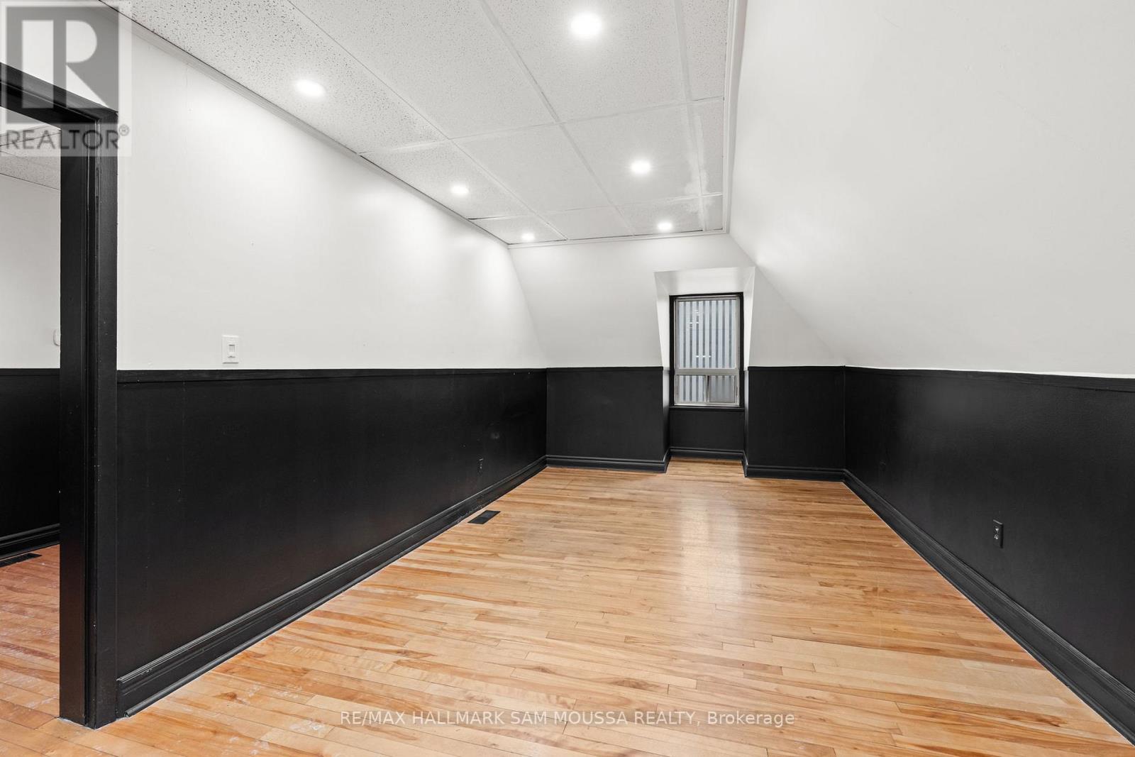 3 - 162-164 Metcalfe Street, Ottawa, Ontario  K2P 1P2 - Photo 11 - X12843206