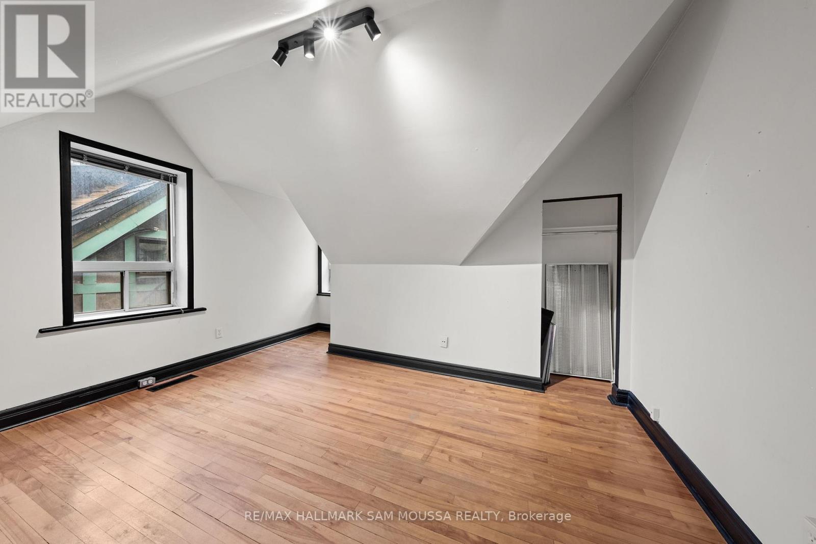 3 - 162-164 Metcalfe Street, Ottawa, Ontario  K2P 1P2 - Photo 20 - X12843206