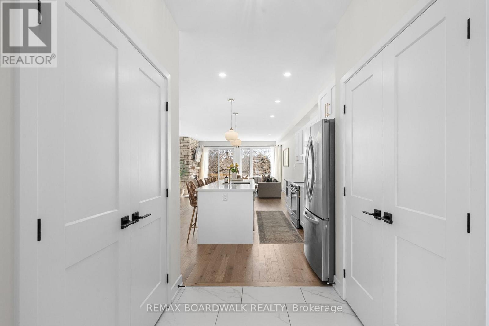 204 Adelaide Street, Mississippi Mills, Ontario  K0A 1A0 - Photo 5 - X12843230