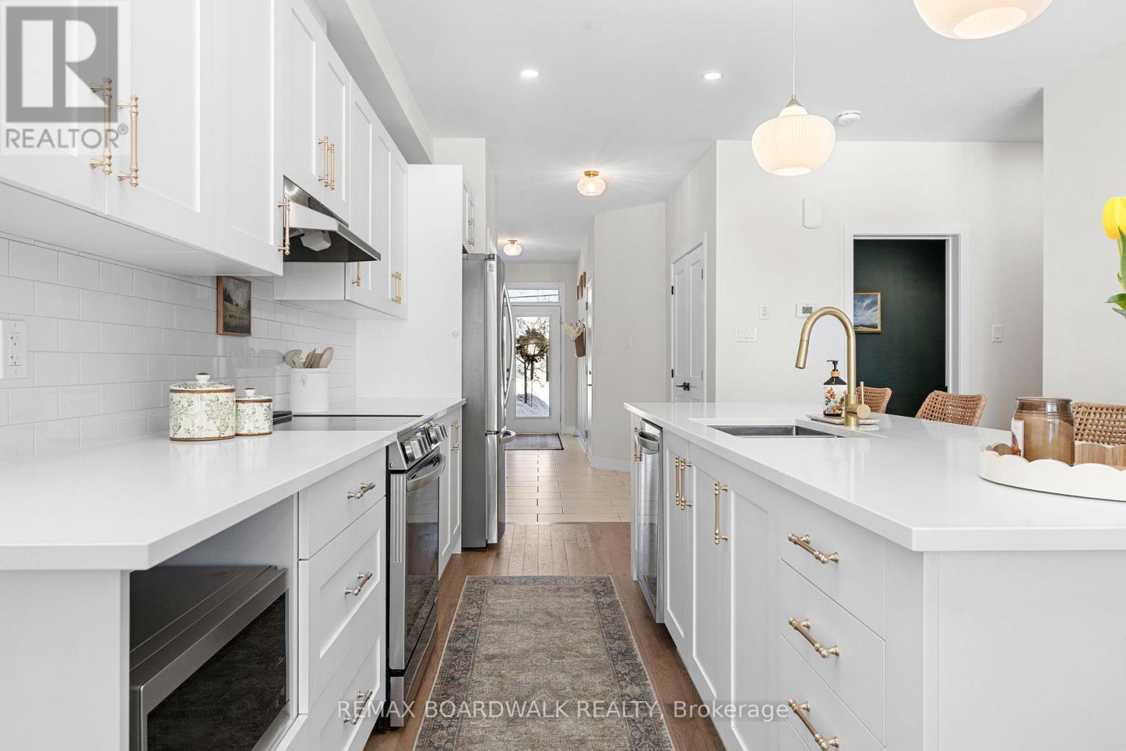 204 Adelaide Street, Mississippi Mills, Ontario  K0A 1A0 - Photo 9 - X12843230