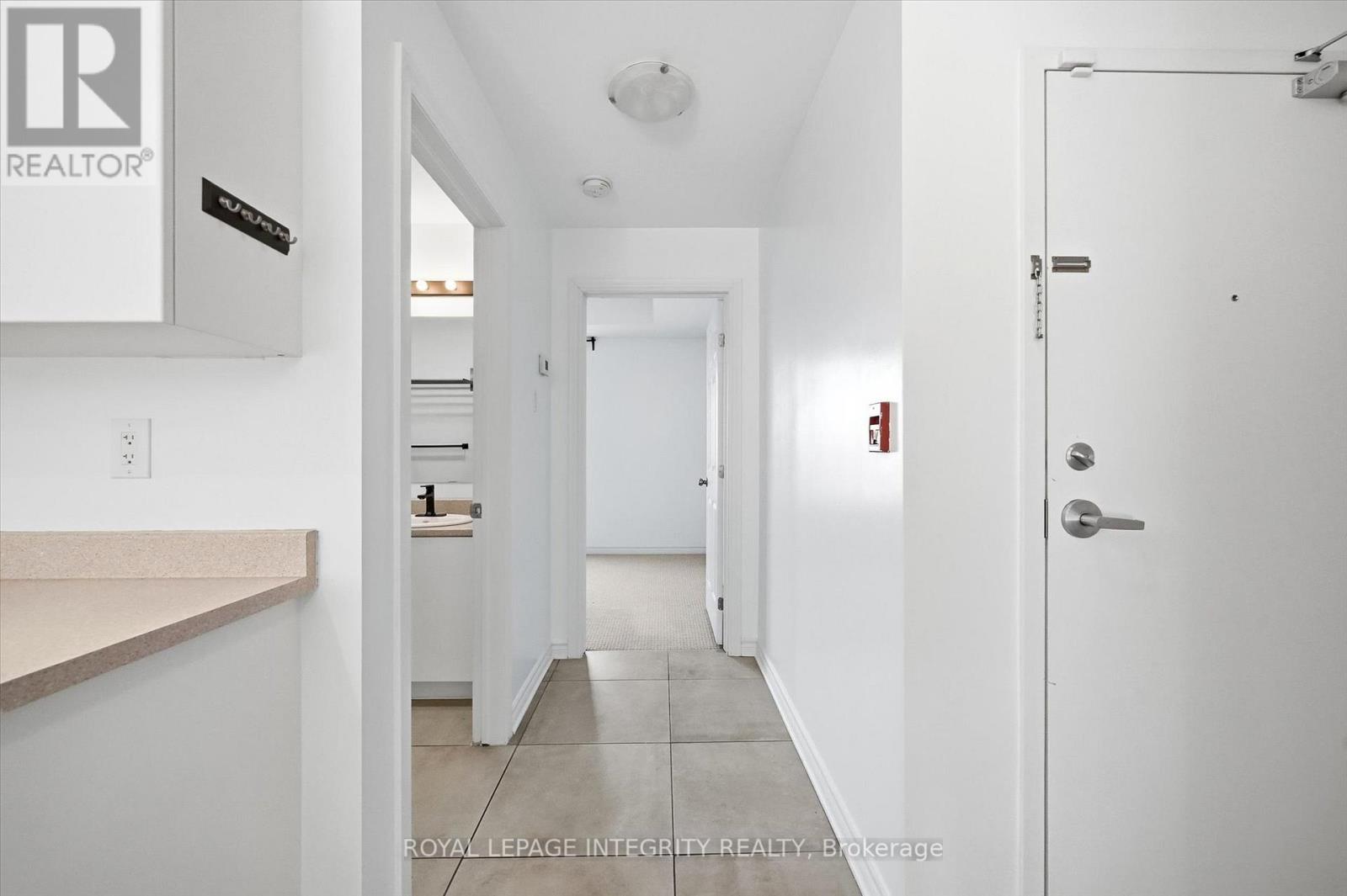 C - 849 Blackcomb Private, Ottawa, Ontario  K1G 4E4 - Photo 15 - X12843348