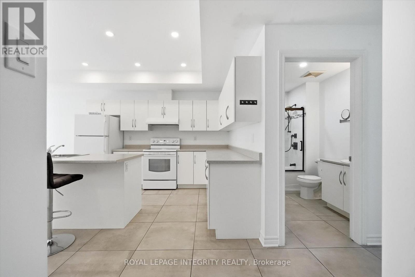 C - 849 Blackcomb Private, Ottawa, Ontario  K1G 4E4 - Photo 6 - X12843348