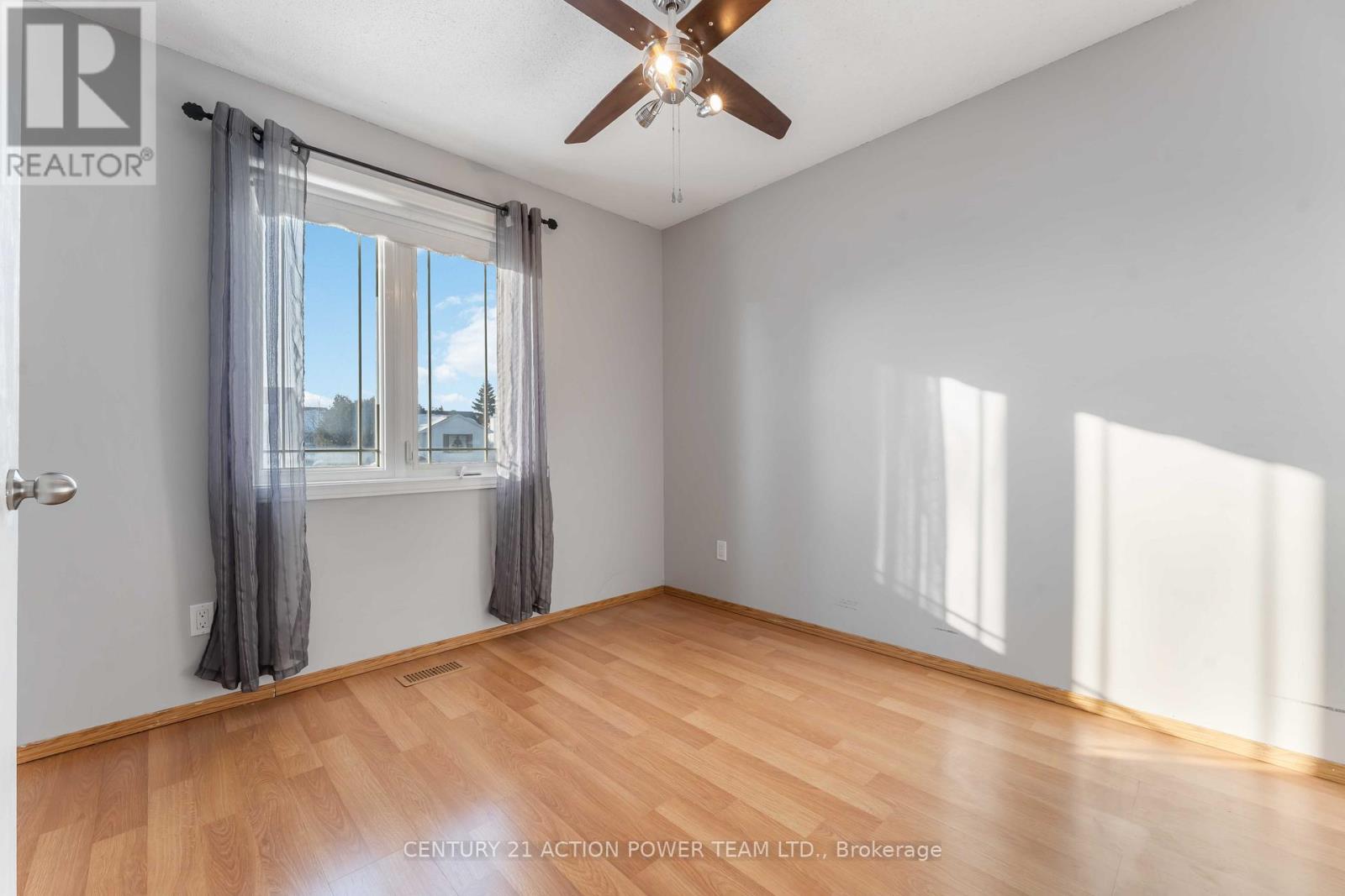 A - 1936 Longman Crescent, Ottawa, Ontario  K1C 5G6 - Photo 29 - X12843356