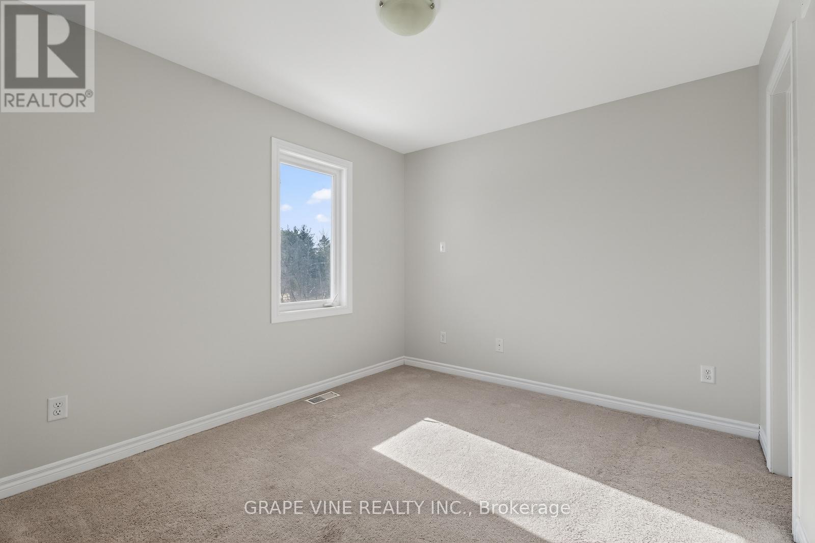 750 Sanibel Private, Ottawa, Ontario  K2H 0A8 - Photo 19 - X12843480