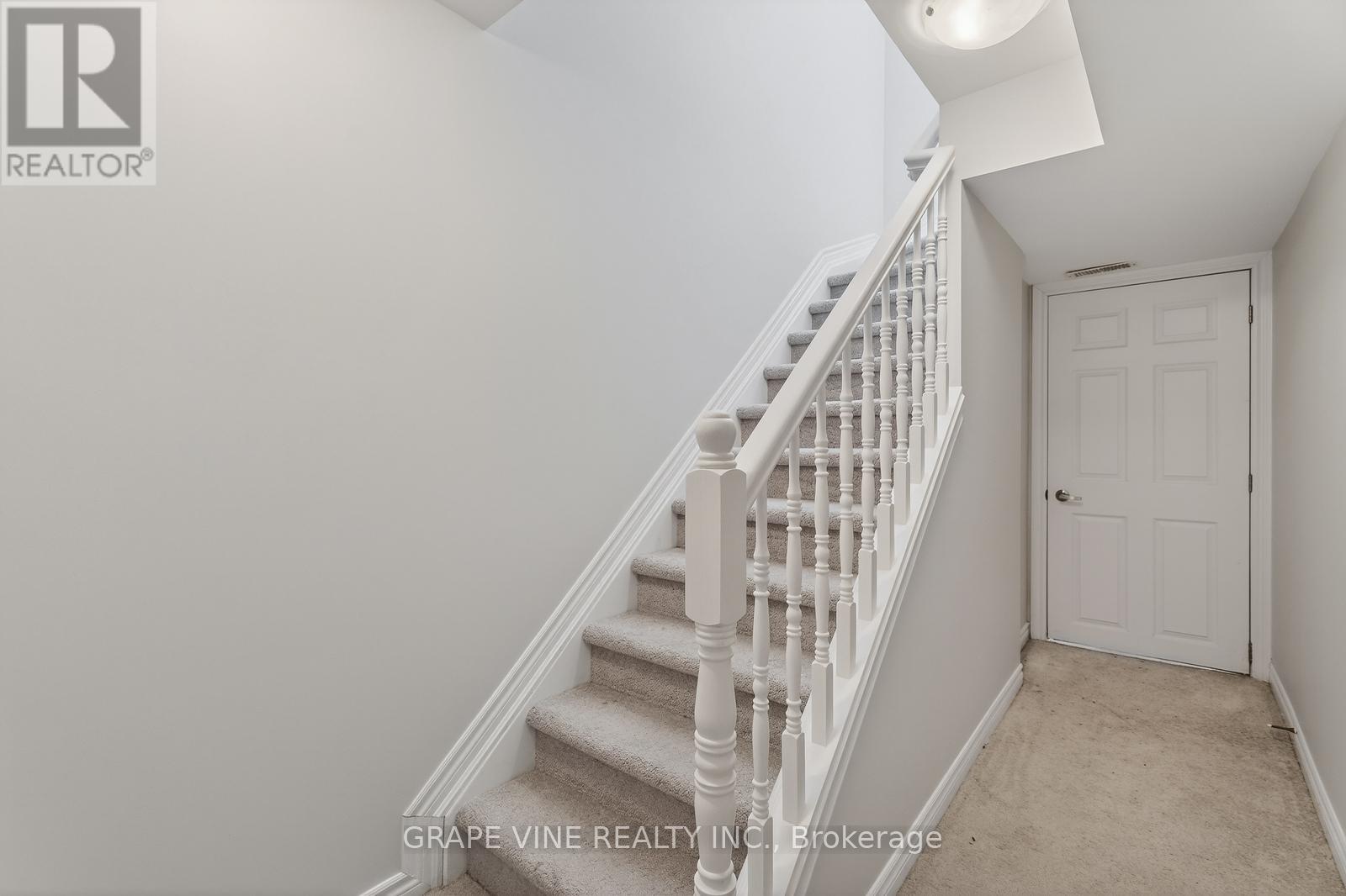 750 Sanibel Private, Ottawa, Ontario  K2H 0A8 - Photo 28 - X12843480