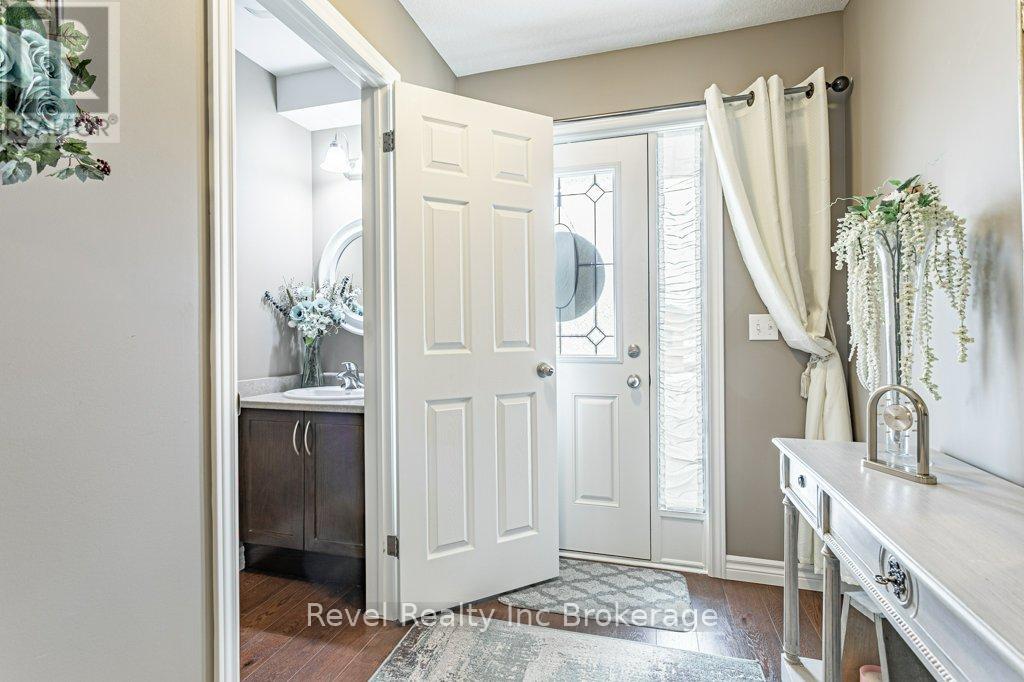 8 - 176 Ferguson Drive, Woodstock, Ontario  N4V 0C6 - Photo 12 - X12843406