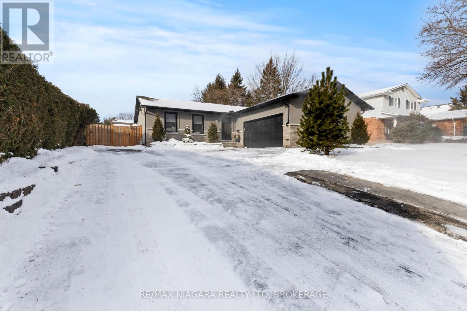 1164 Haist Road, Pelham, Ontario  L3B 5N5 - Photo 2 - X12843270