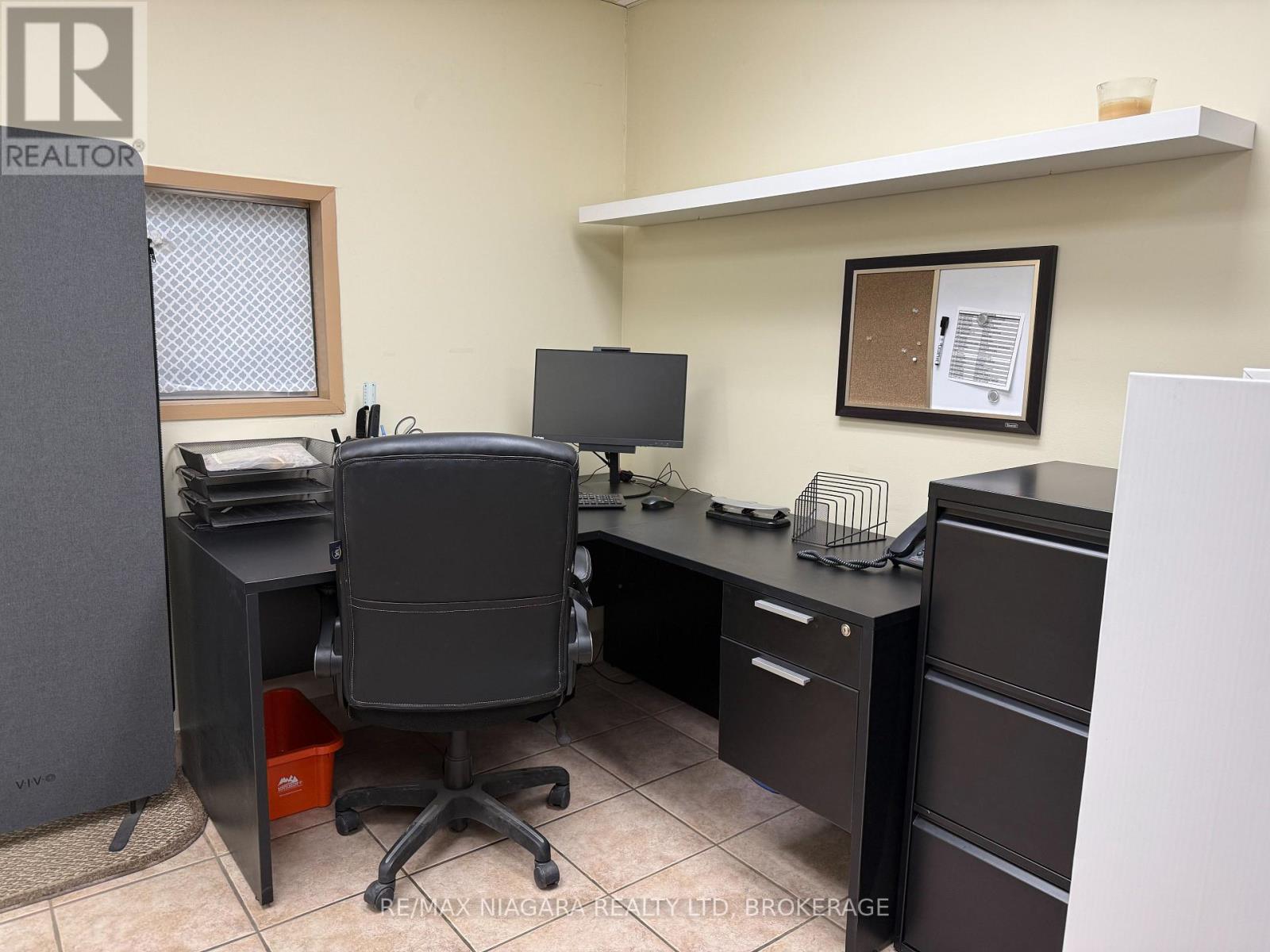 577 Industrial Drive, Fort Erie (Central), Ontario  L2A 5M4 - Photo 6 - X12843334